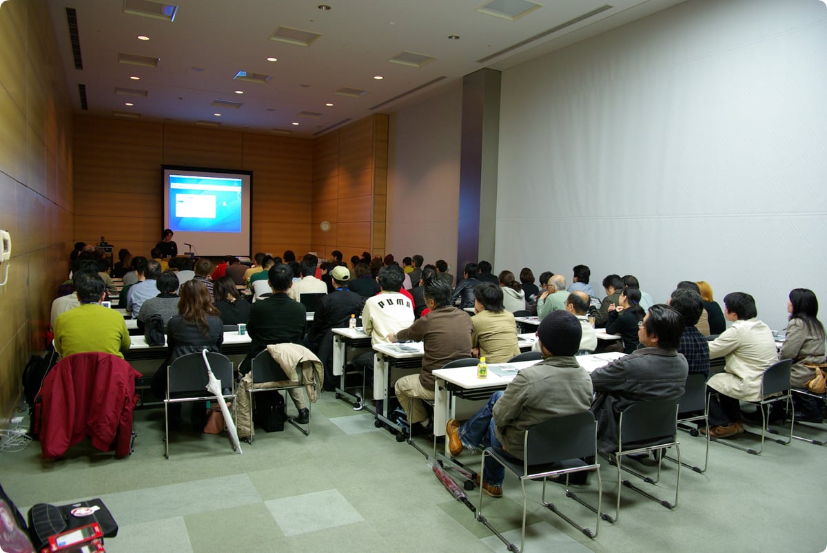 AUGM03.jpg