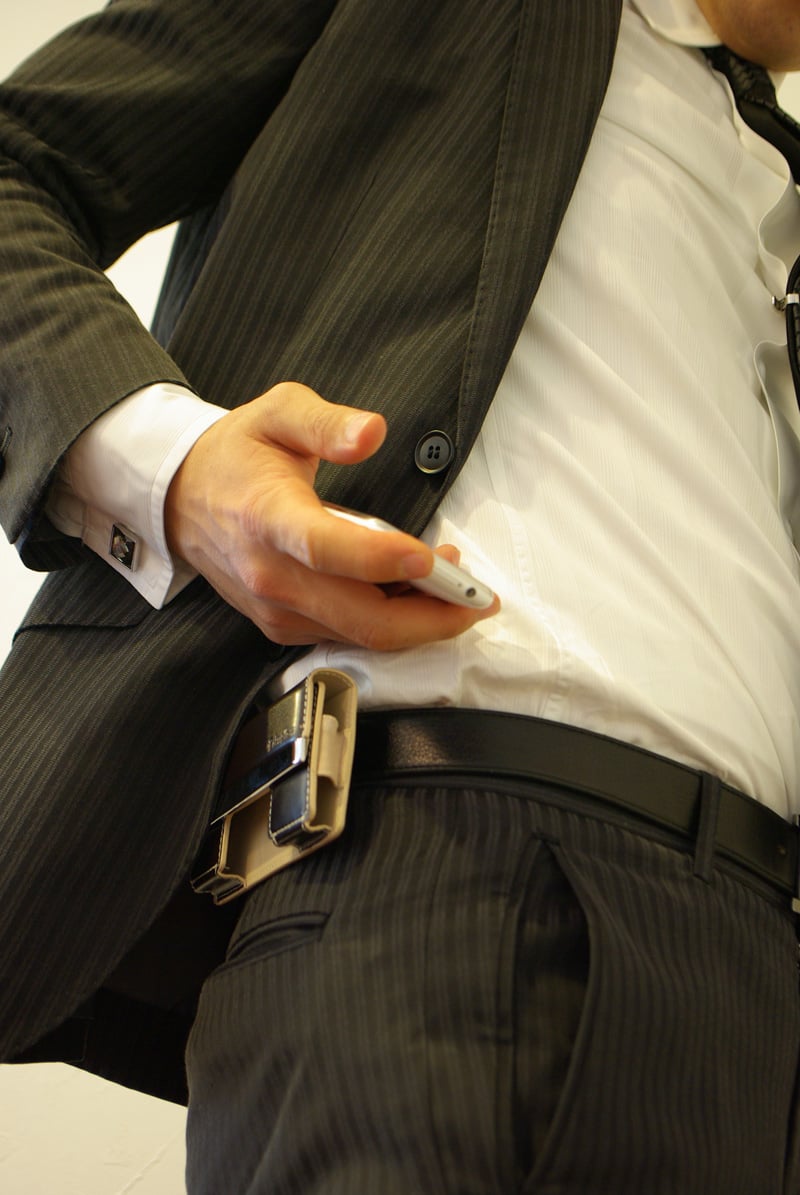 BeltClip04.jpg