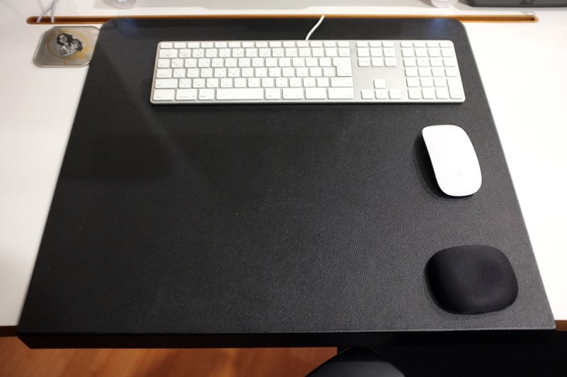 Desk05.jpg
