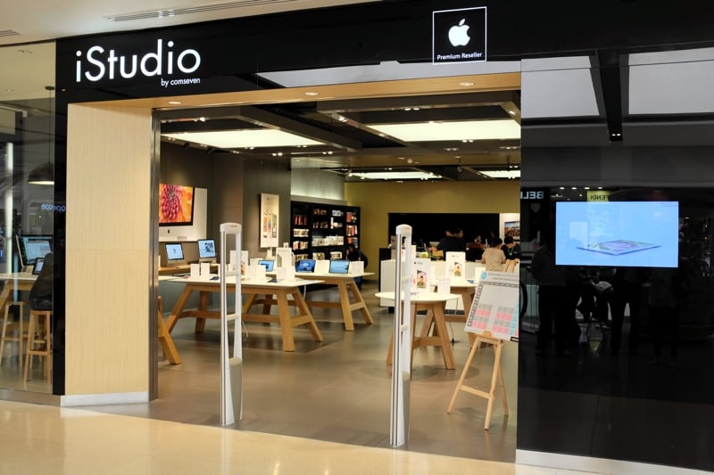 iStudio01.jpg