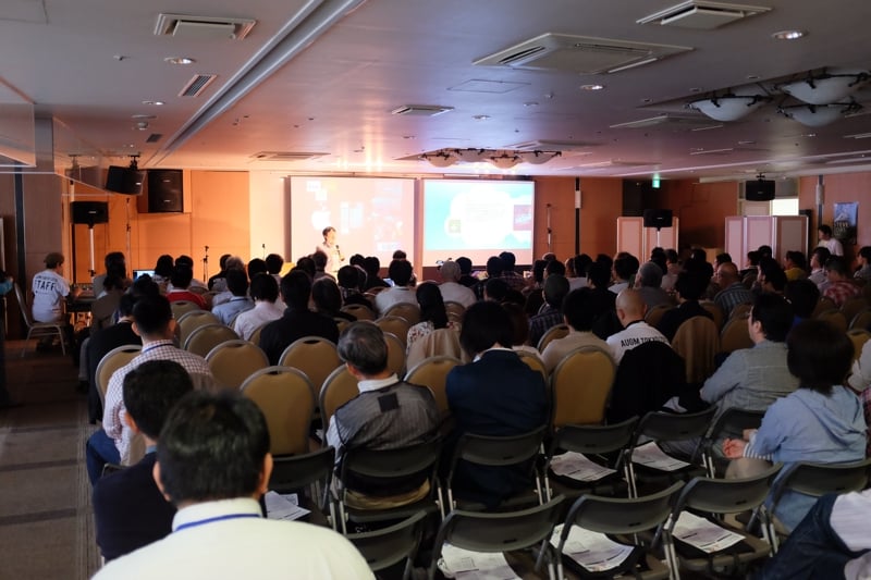 AUGM09.jpg