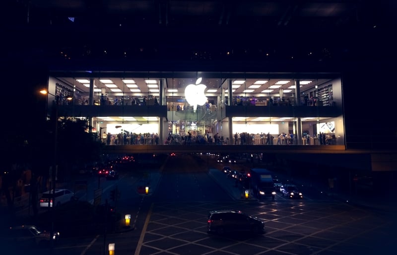 AppleStore01.jpg