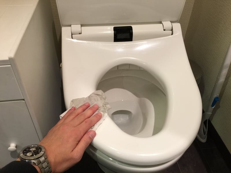Cleaning02.jpg