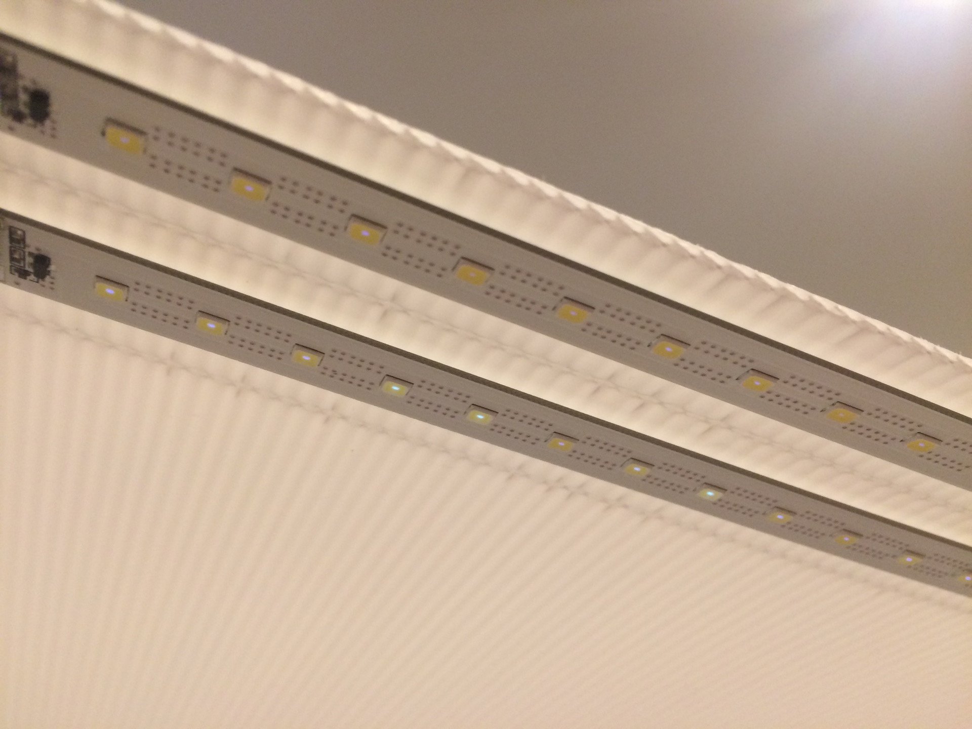 02LED.jpg