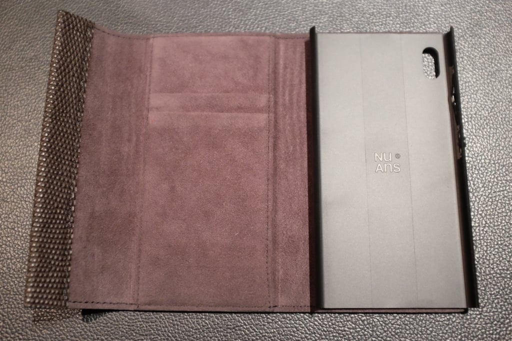 GRAMAS_FLIP04.jpg