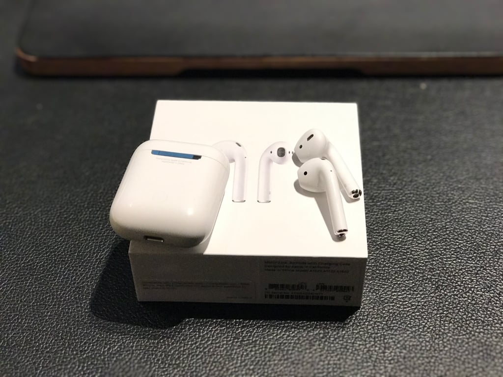 AirPods01.jpg