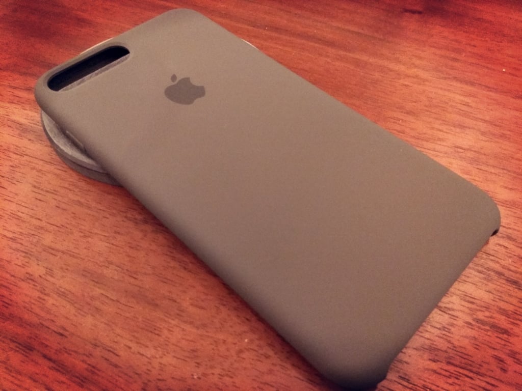 iPhoneCase02.jpg