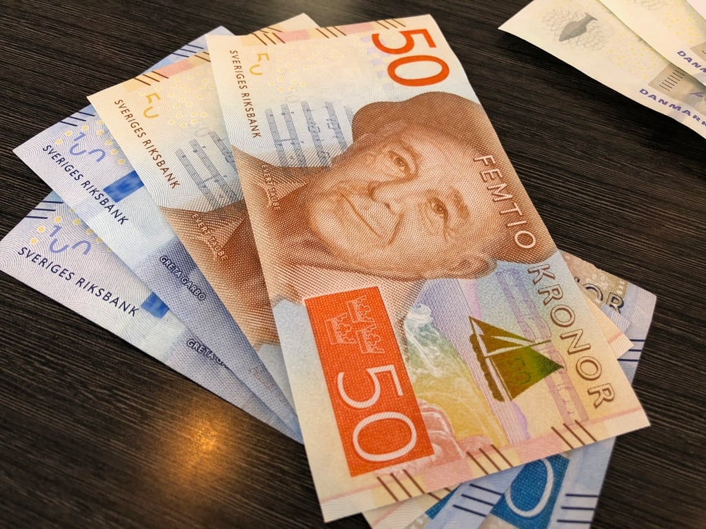 Money02.jpg