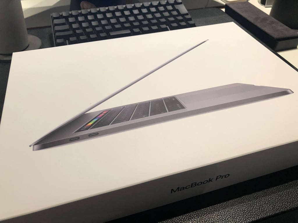 MacBook01.jpg