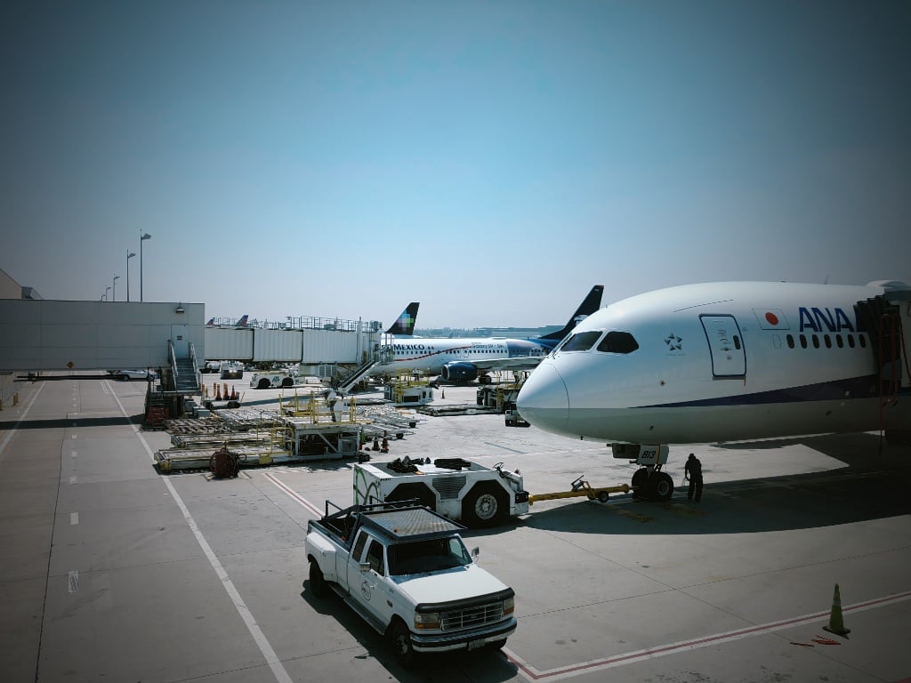 US01.jpg