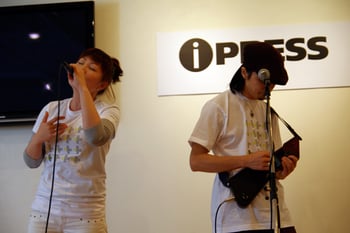 Live05.jpg