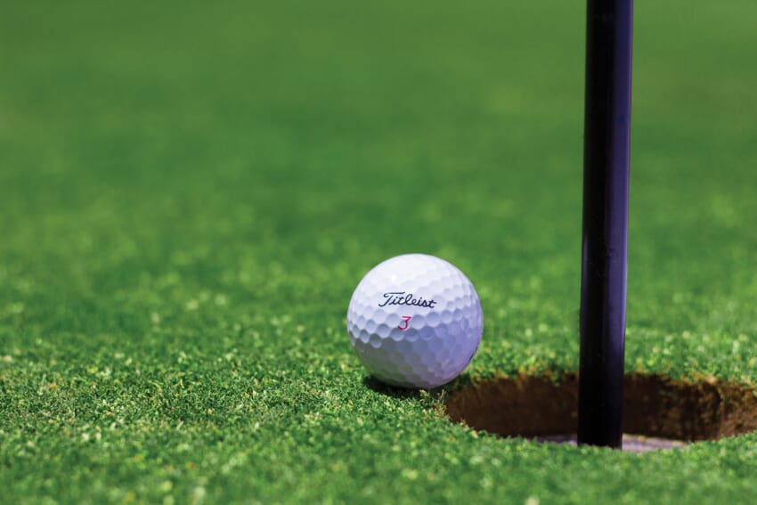 Golf-g734b600bc_1920.jpg