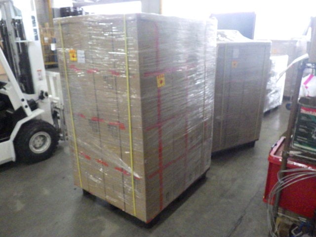 Damage_hamidashi-pallet.jpg